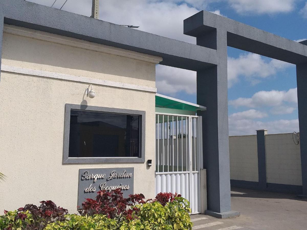 Apê gostoso no Condomínio Jardim dos coqueiros - Housity