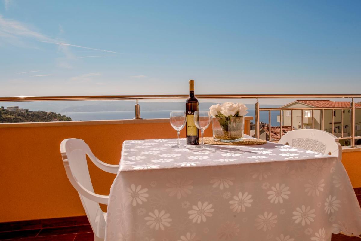 Apartment Alja, Sara i Nevio jacuzzi - Housity
