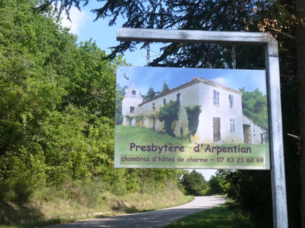 Presbytère d'Arpentian - Housity
