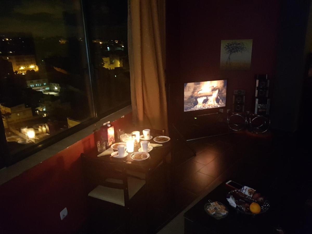 F1 avec terrasse aux Géraniums - Housity