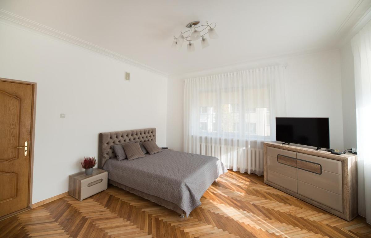 Suitetrails - Petro delux apartments center