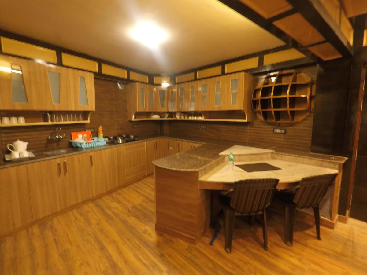 Suitetrails - Sherpa & Sons Apartment