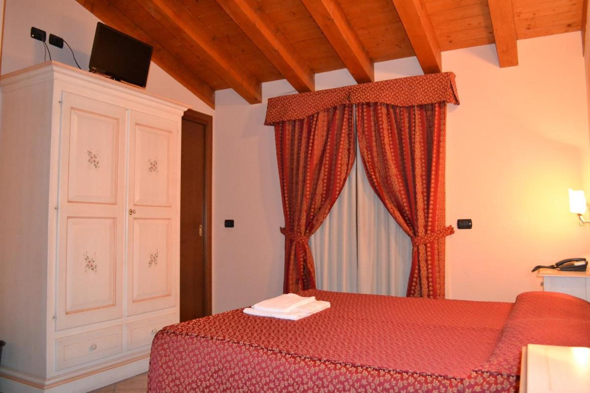 Albergo La Piana - Housity
