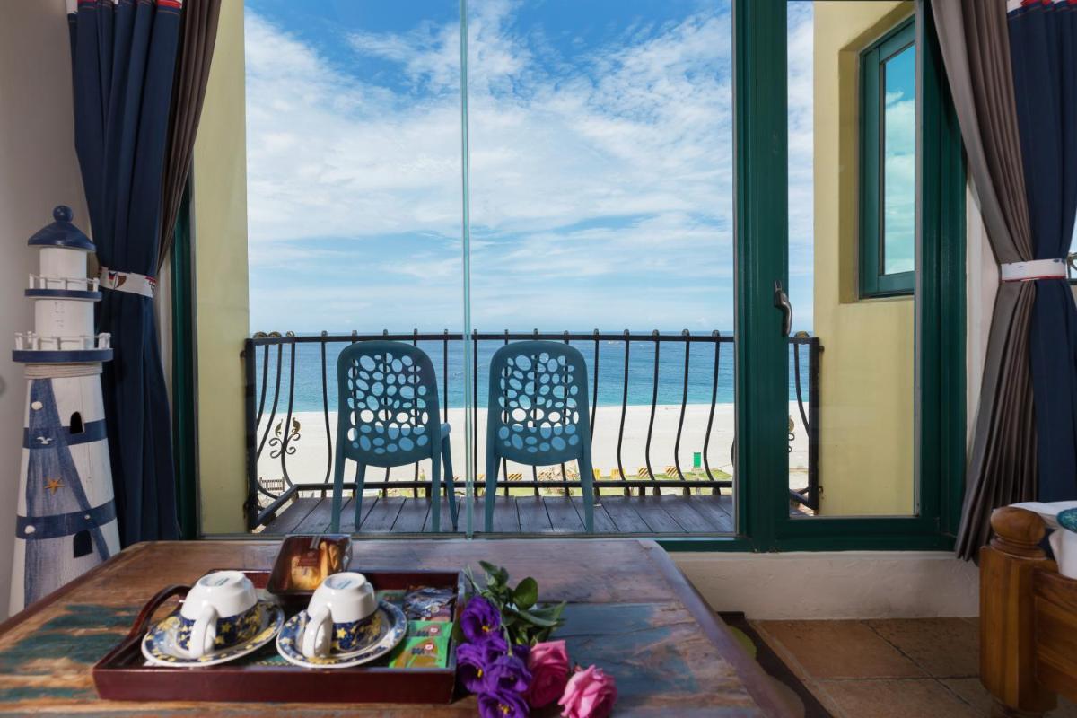 Blue Glass Sea B&B - Housity