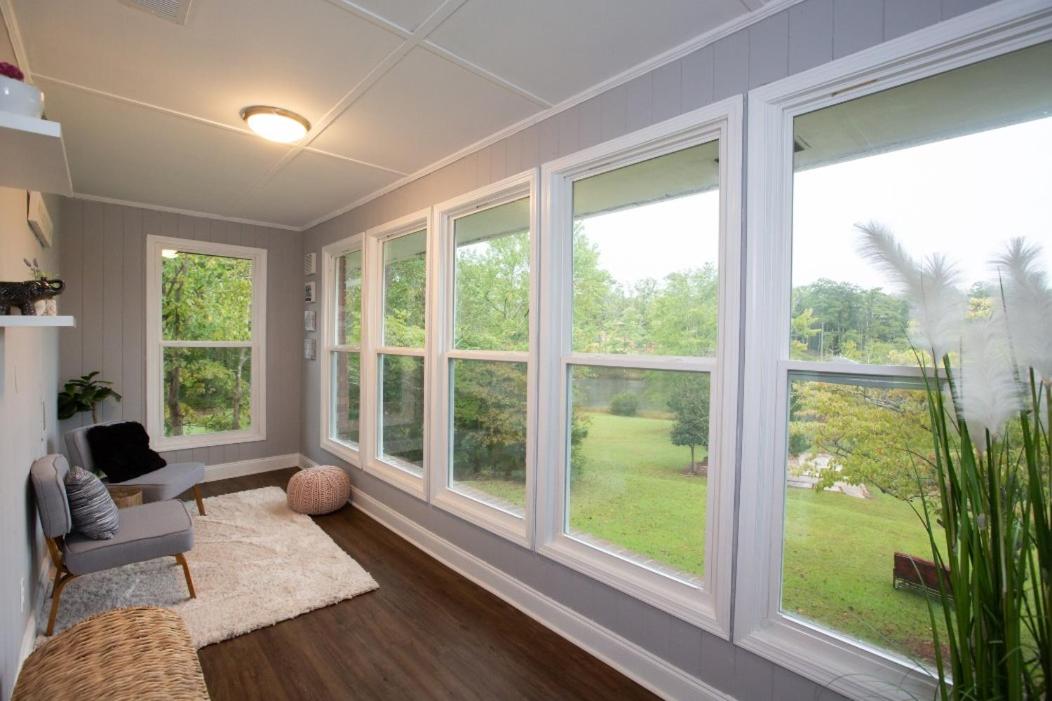 The Lakehouse - 7BR Upscale Villa - Housity