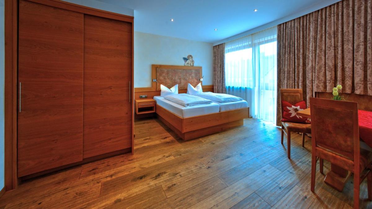 Gasthof zur Post - Housity