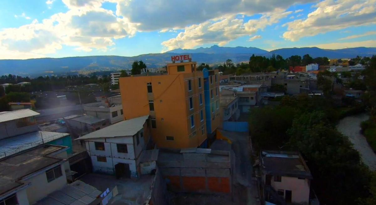 Hotel Del River - Housity