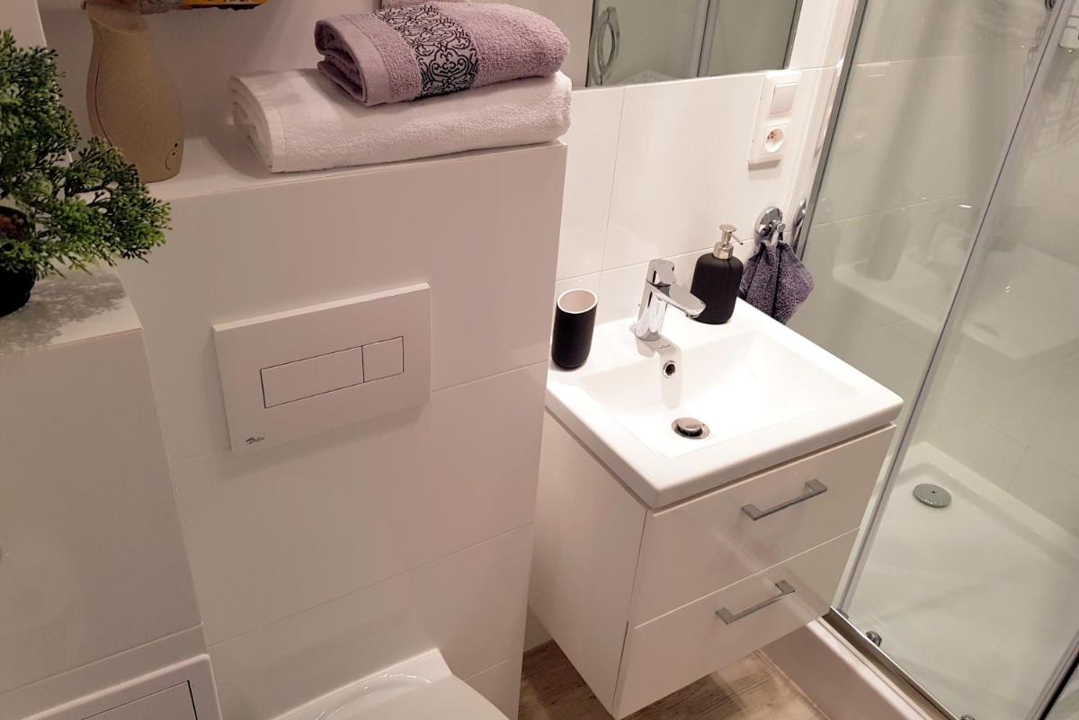 Apartament Nowowiejskiego - Housity