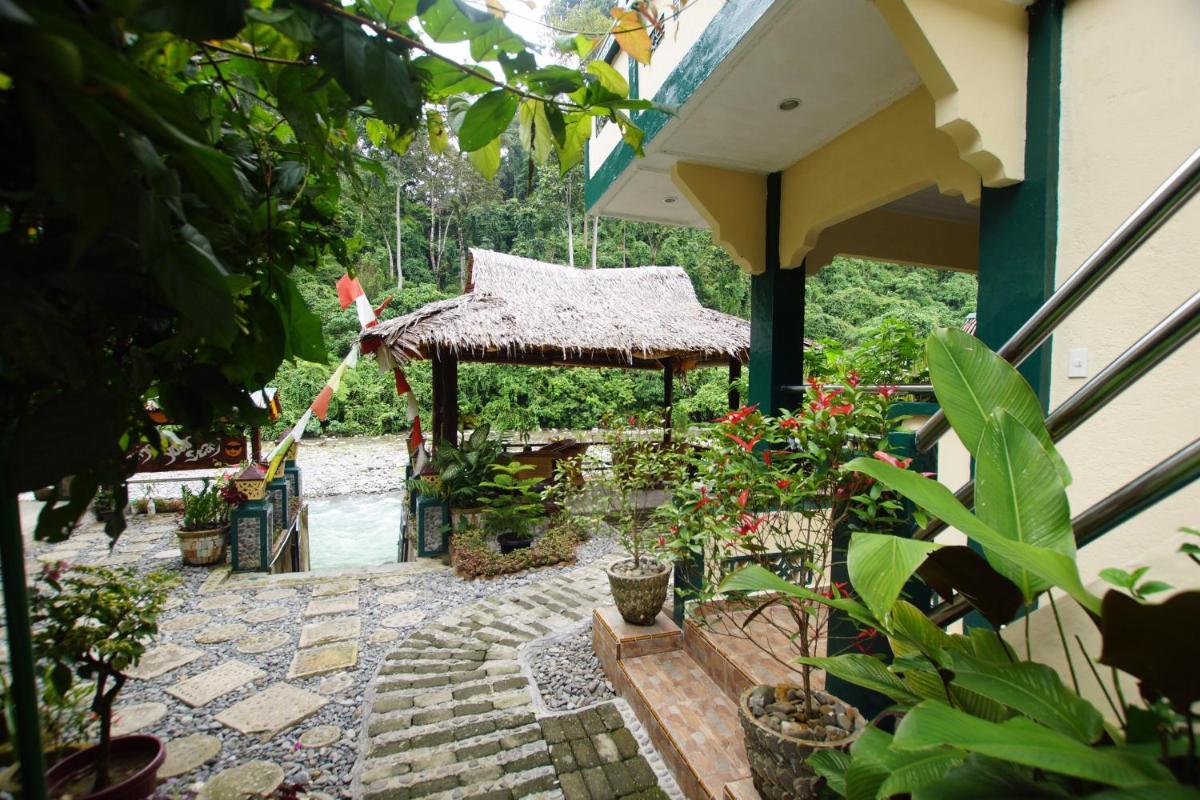 Indra Valley Inn Bukit Lawang - Housity