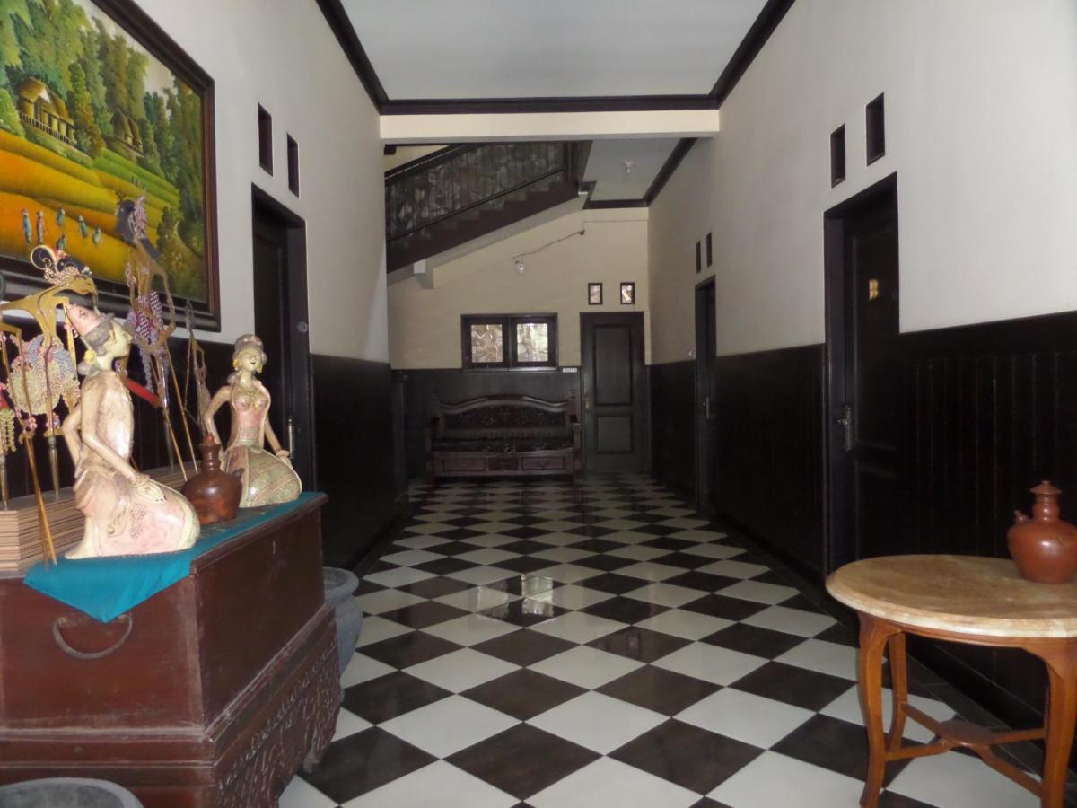 Suitetrails - De'Clove Guest House
