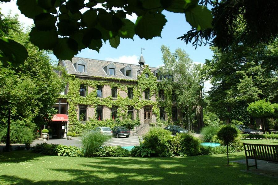 Burg Wegberg Hotel & Eventlocation - Housity
