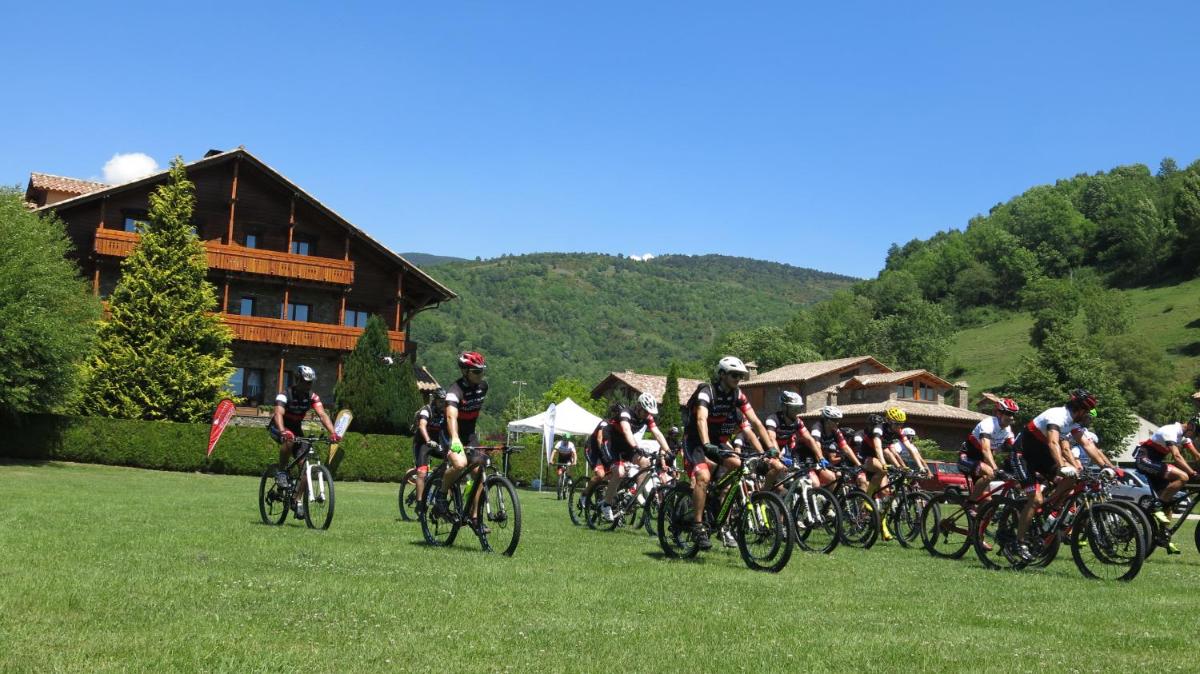 Montar en bicicleta en Hotel Grèvol Spa o alrededores