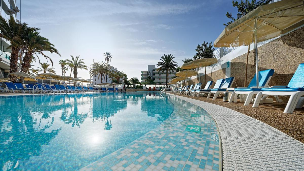 Piscina en o cerca de Bull Escorial & SPA
