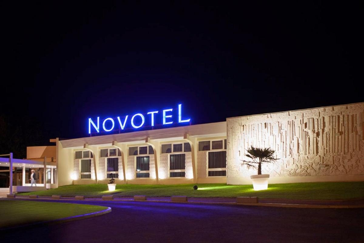Photo de la galerie de l'établissement Novotel Fontainebleau Ury, à Ury