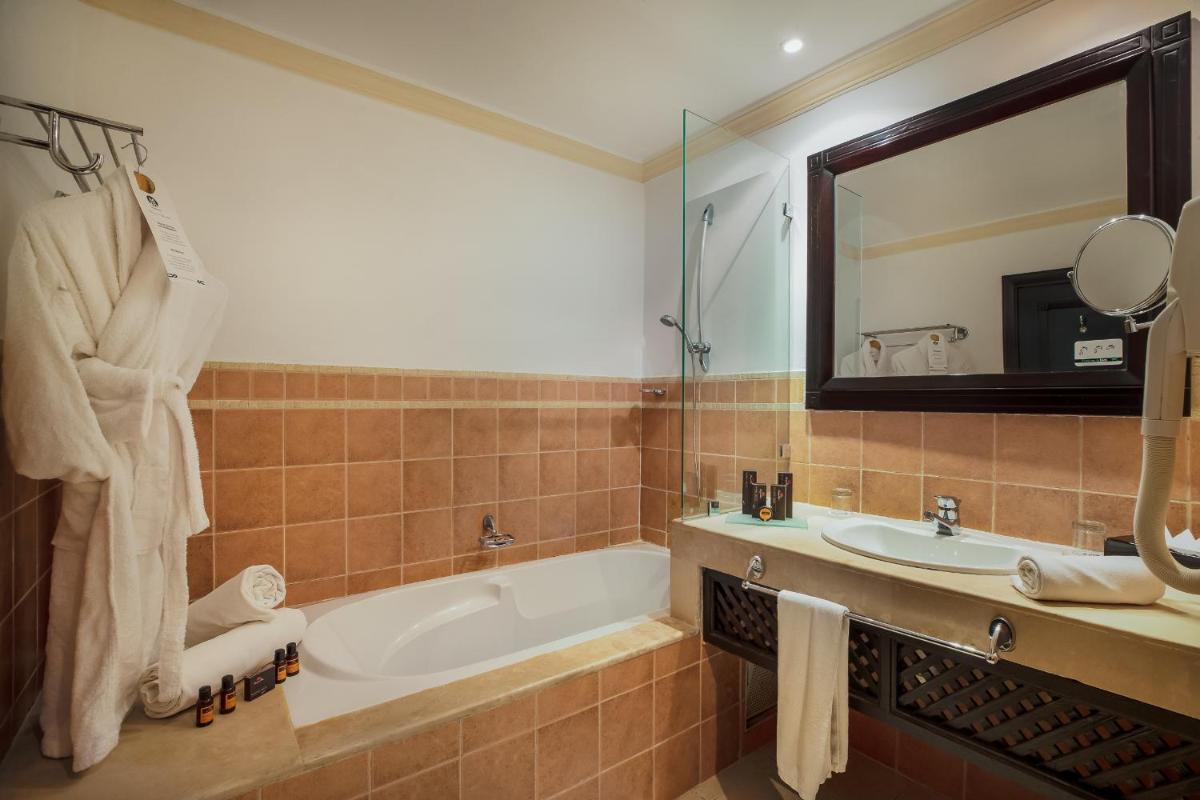 Grand Mogador Aqua Resort - Hizvo