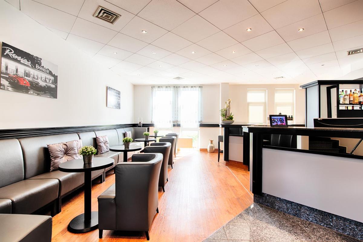 ACHAT Hotel Hockenheim - Housity
