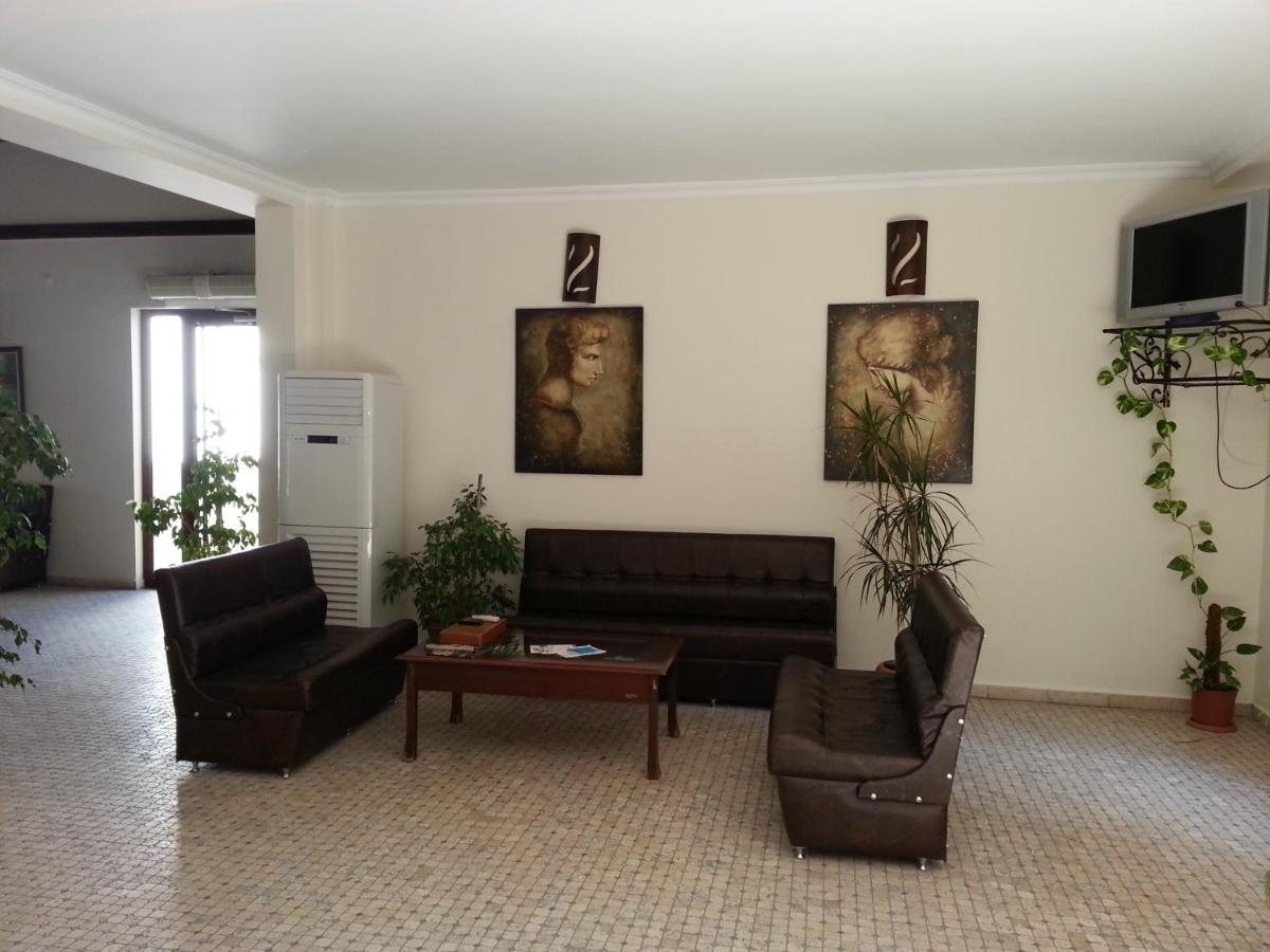 Bacahan Hotel - Housity
