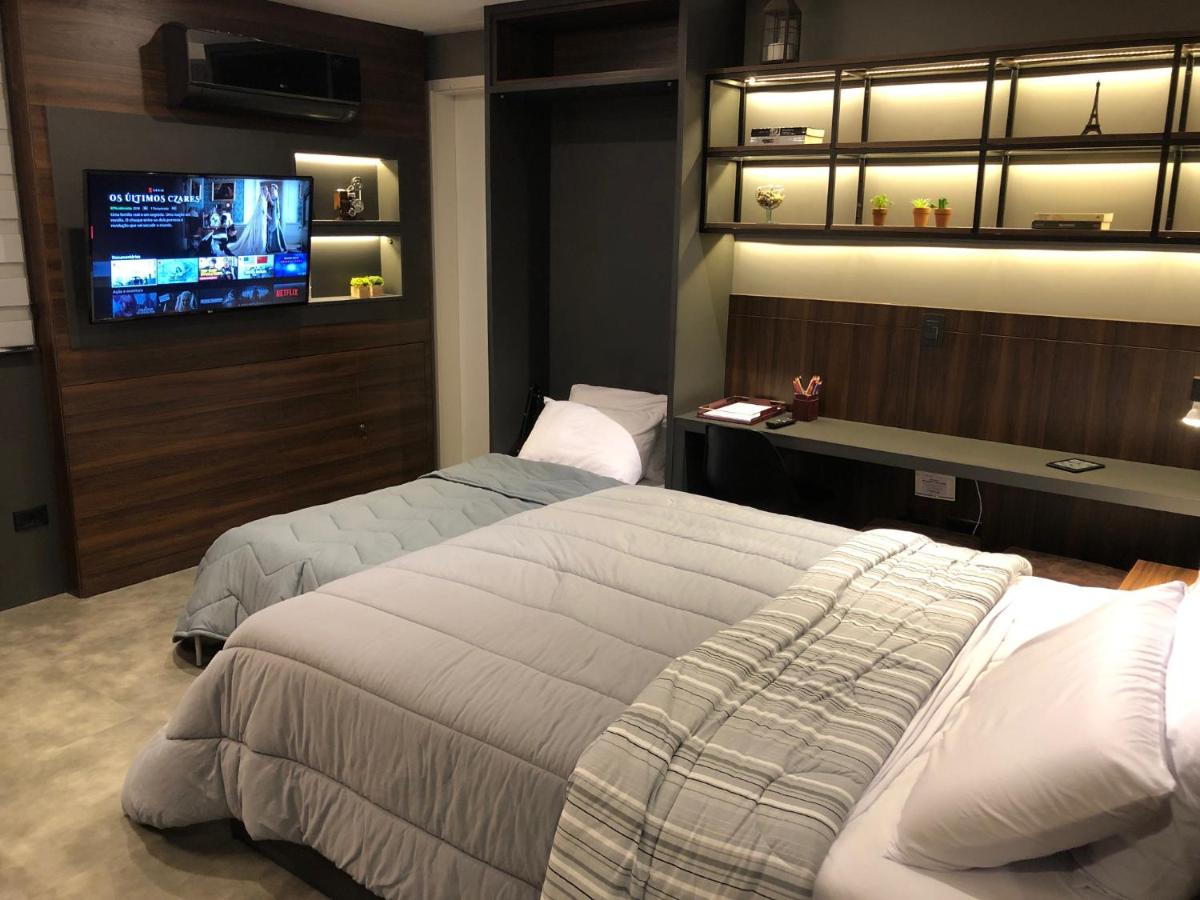 Apartamento super bem decorado em frente ao shopping - Housity