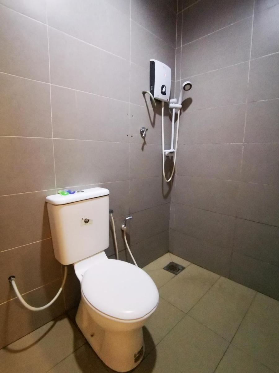 Clover Hotel Port Dickson - Housity