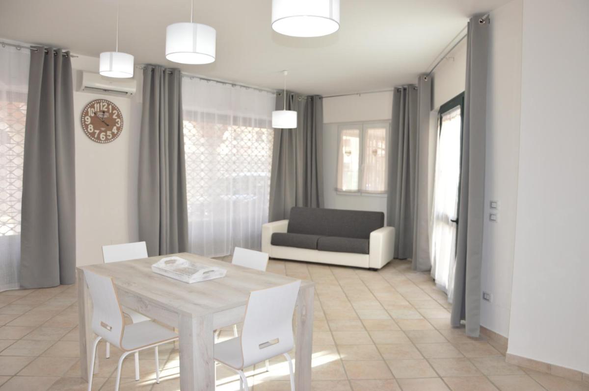 MARTINA HOLIDAYS HOUSE - Housity