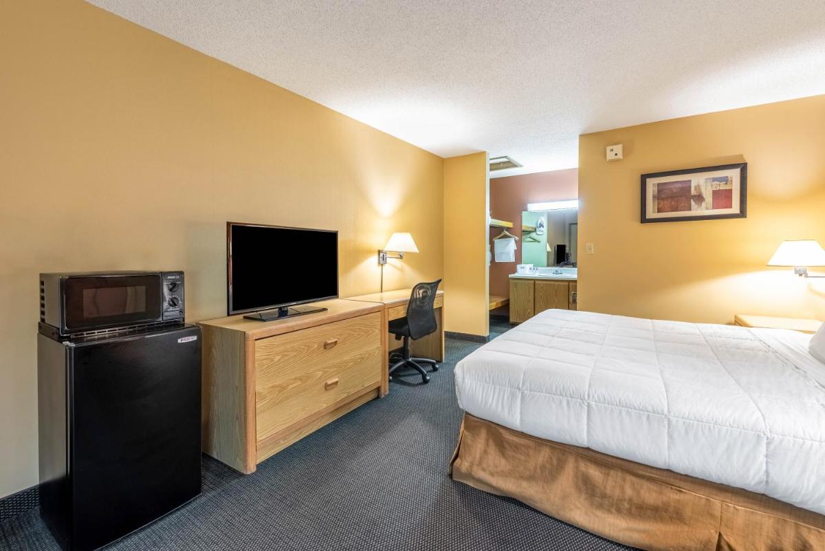 Americas Best Value Inn St. Marys - Housity