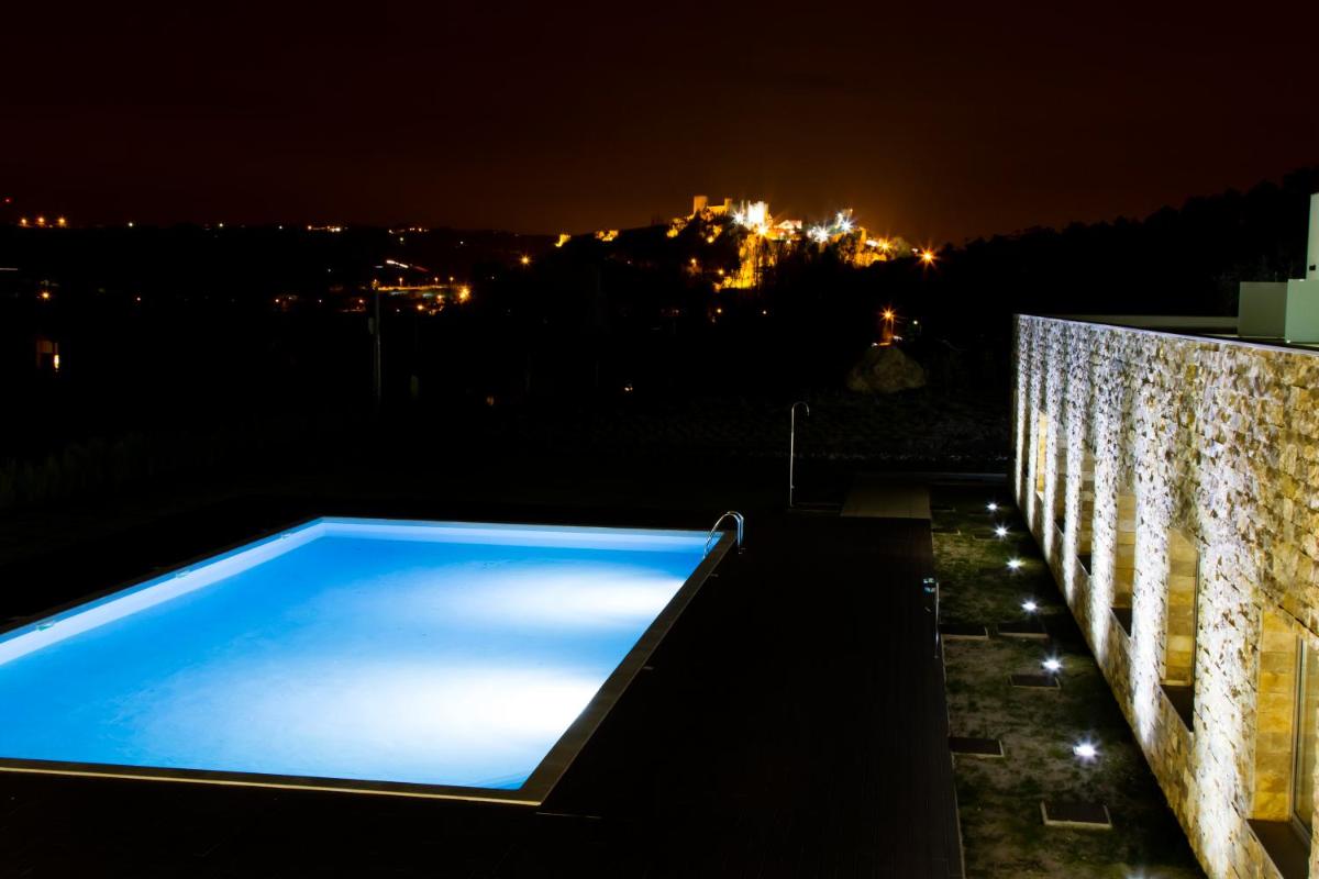 A piscina em ou perto de Hotel Vila D'Óbidos