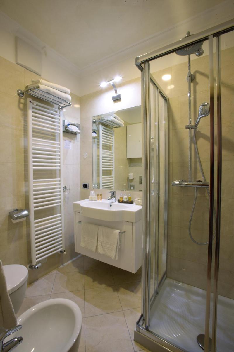 Alexander Hotel Alpine Wellness Dolomites - Housity