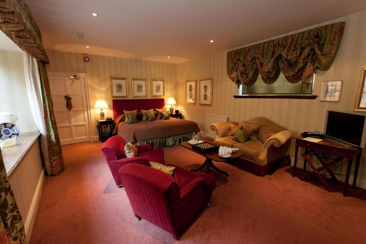 Buckland Manor - A Relais & Chateaux Hotel - Housity