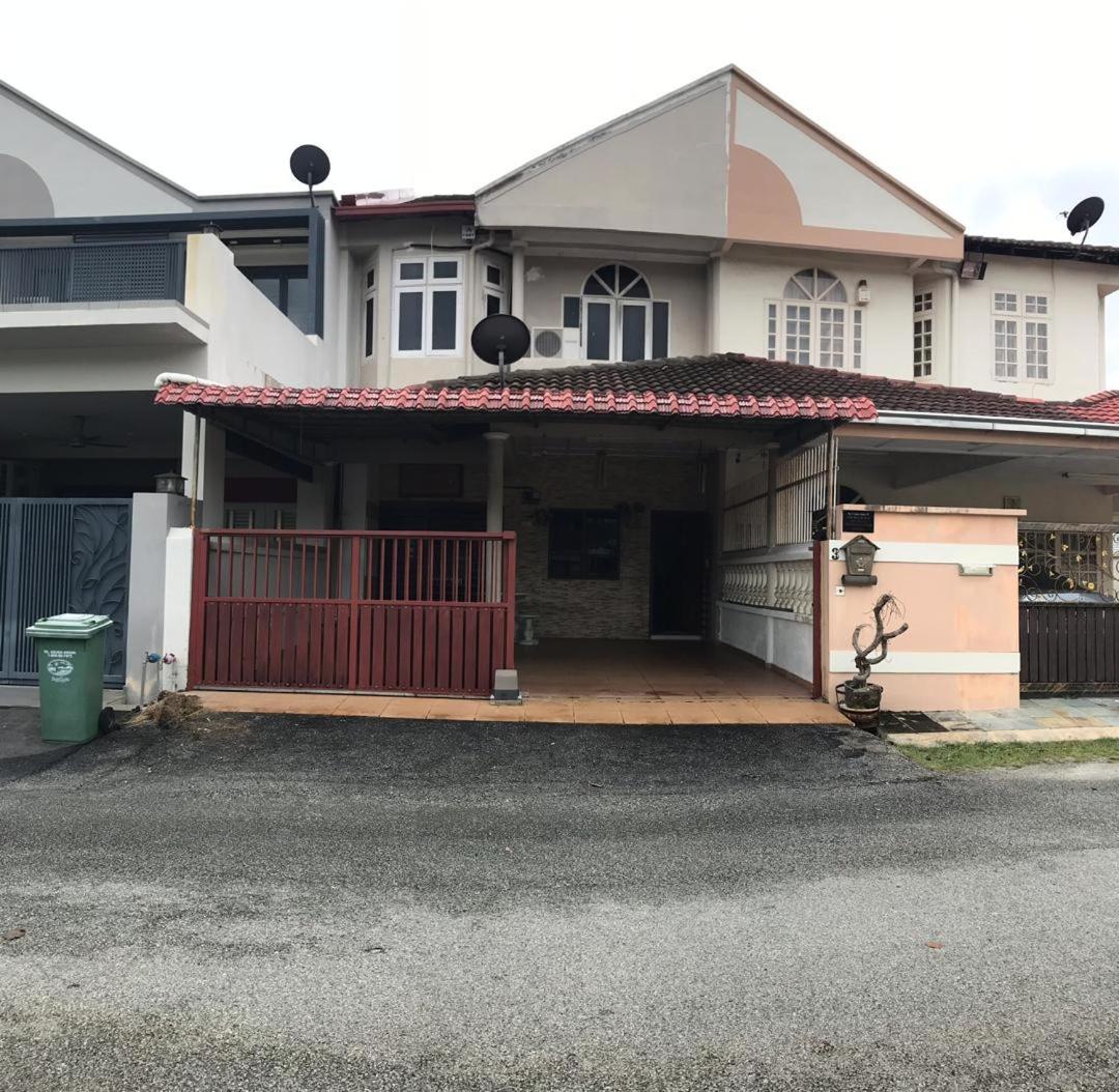 Lepak-Lepak Homestay @Alor Akar Kuantan - Housity