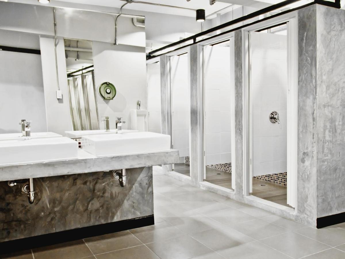 Loyy Hotel - Housity