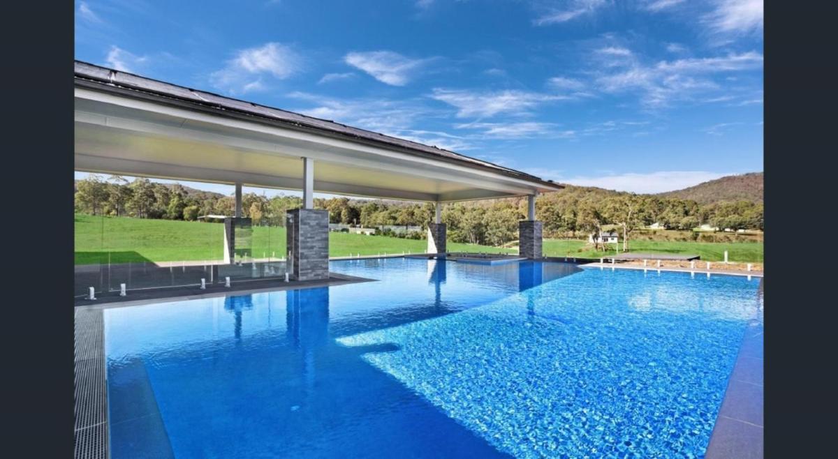 ON Keppies - BnB - Family Farm & Wedding Guest Accommodation Paterson NSW - Housity