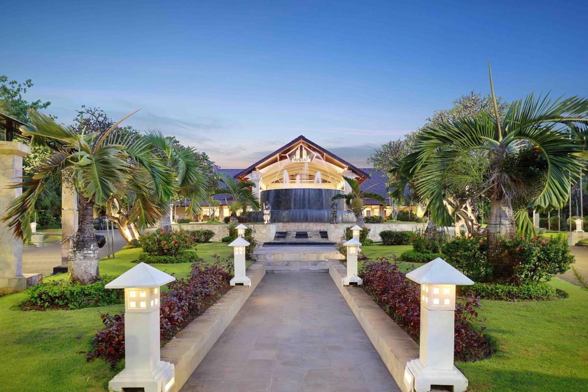 Discovery Kartika Plaza Hotel - Housity