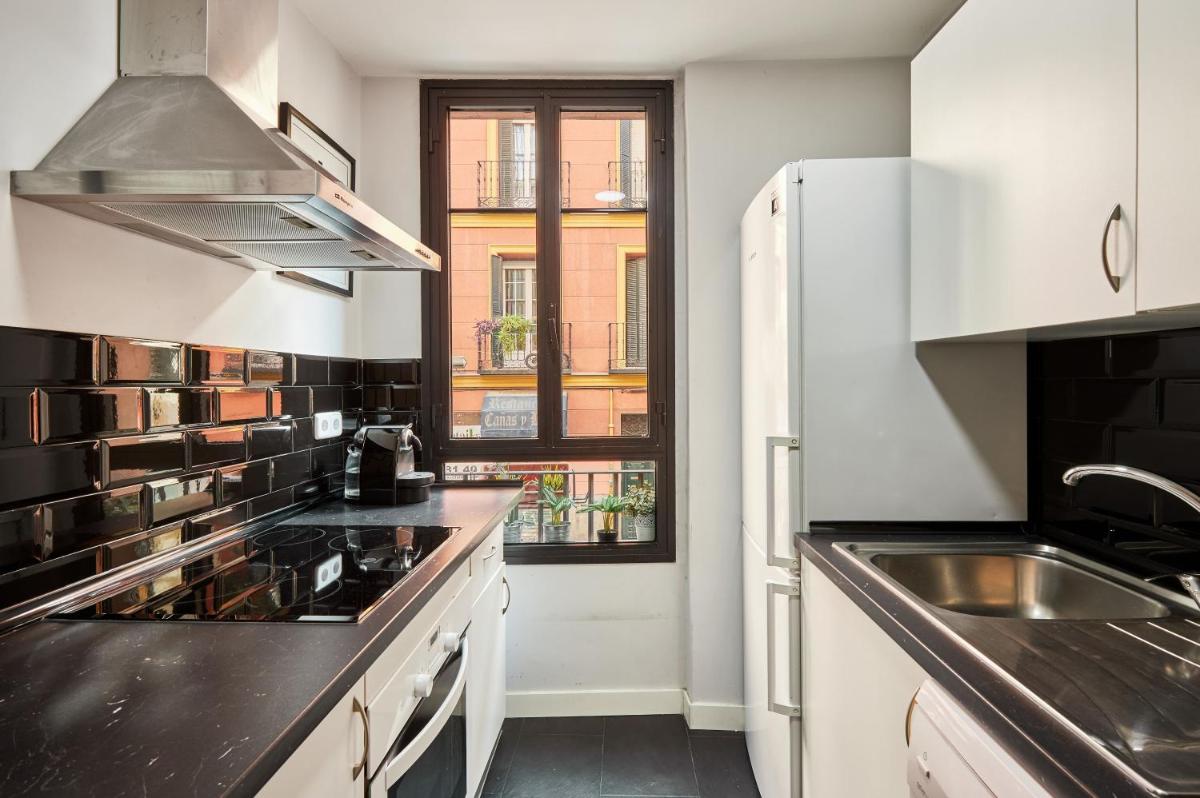 Conde Duque Excellent, by Presidence Rentals - Housity