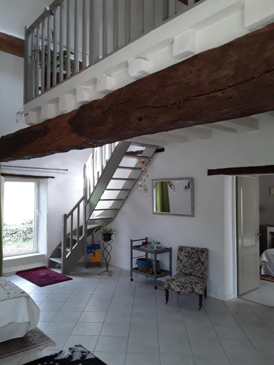 La Belvinière Chambres et table d'hôtes - Housity