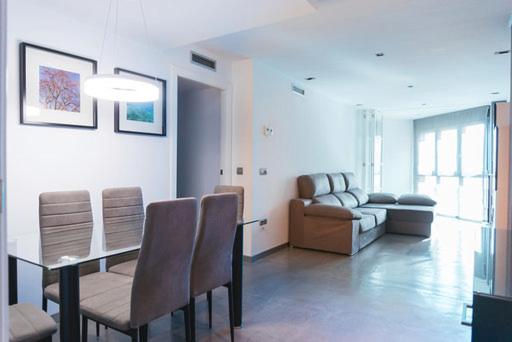 Apartamentos AAusonio 2 dormitorios - Housity