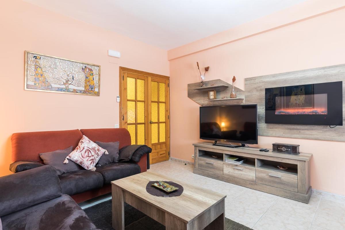 APARTAMENTOS TURISTICOS TURISToledo - Housity