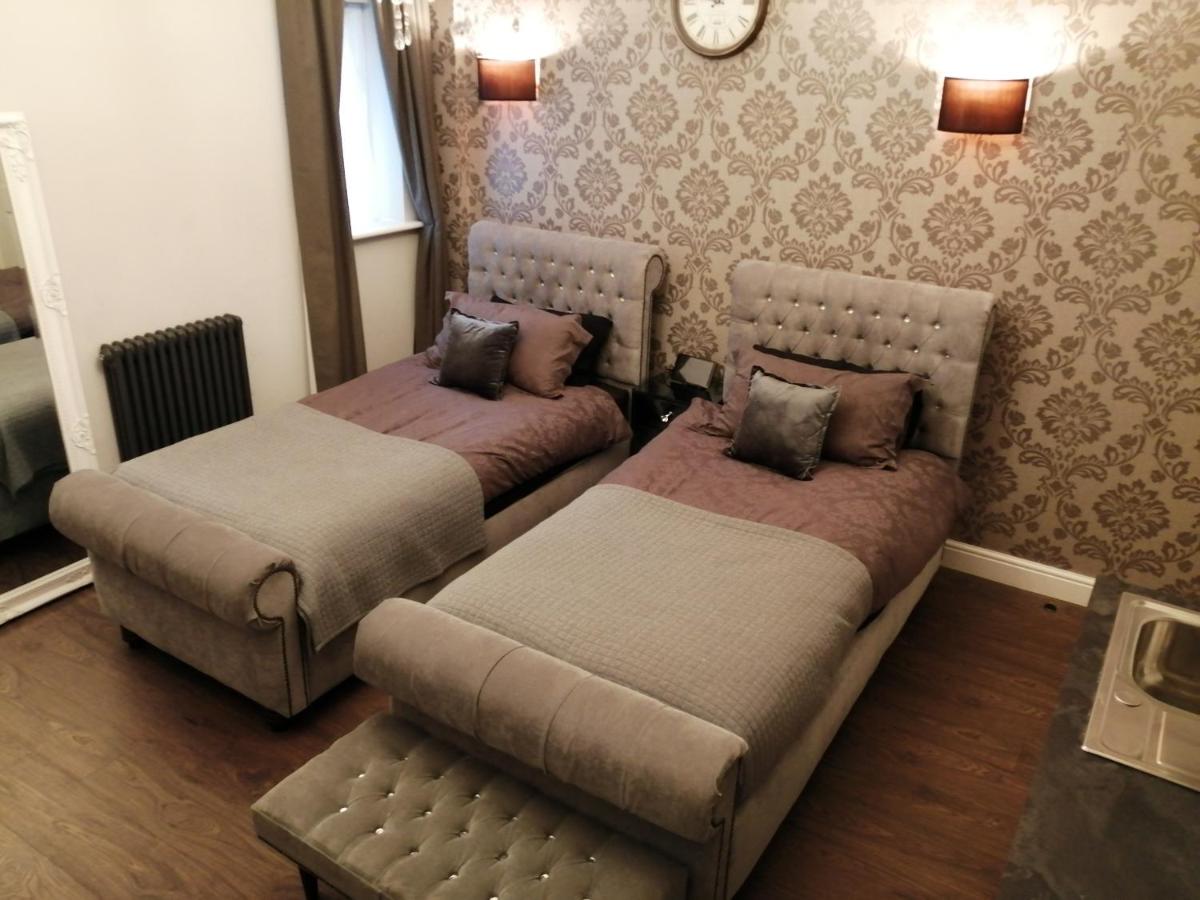 Apartments at Number 10 The Abbey - Housity