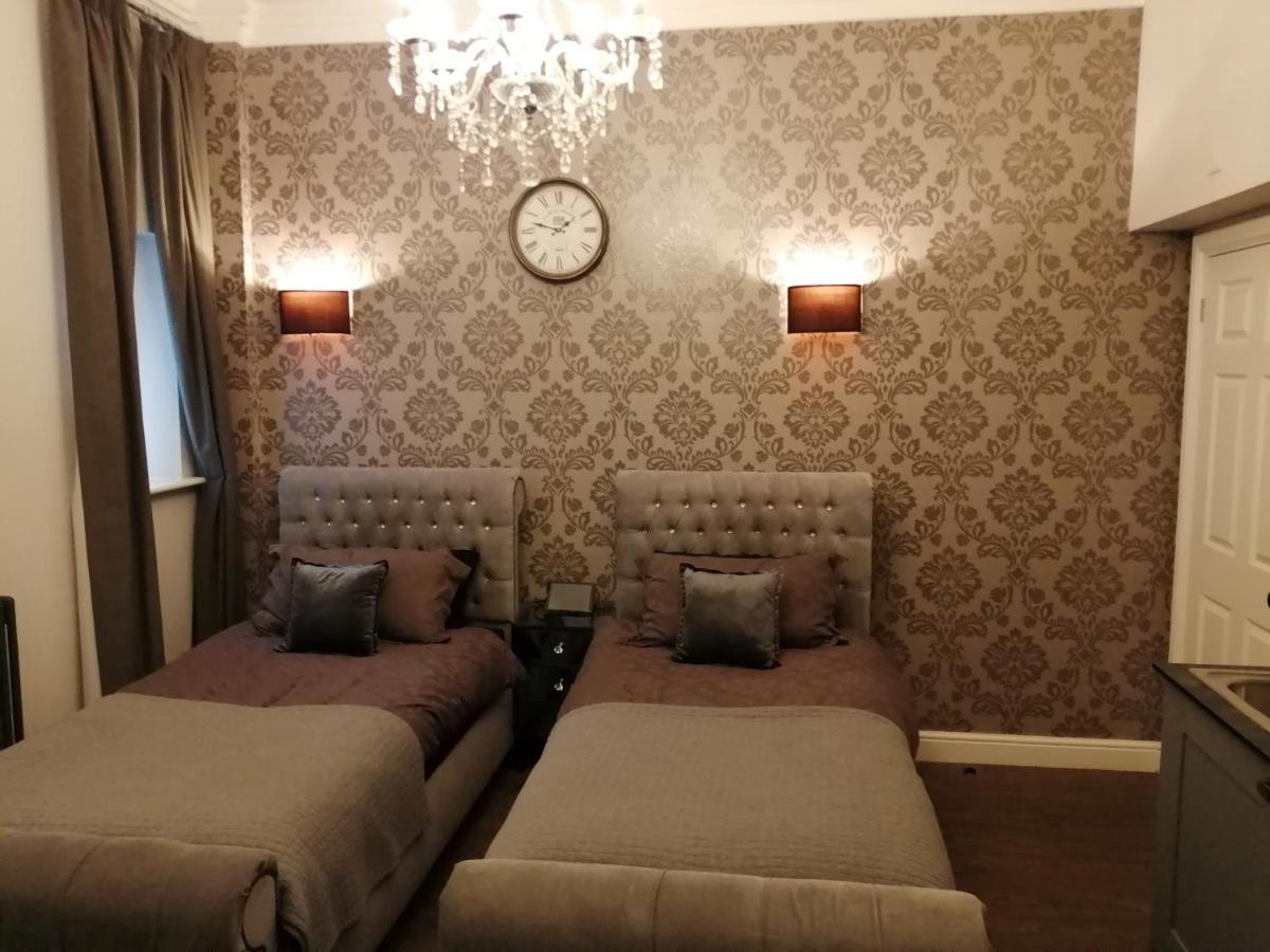 Apartments at Number 10 The Abbey - Housity