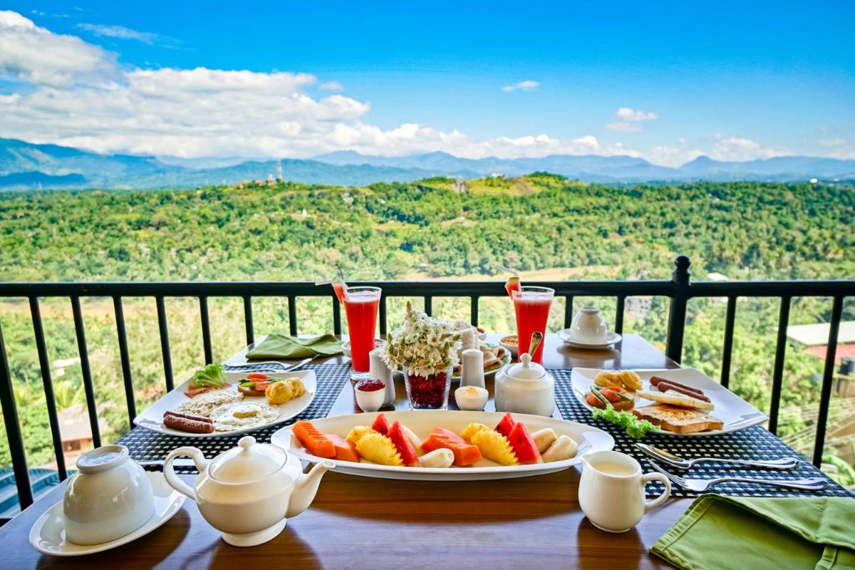 Romance Hills Hotel - Housity