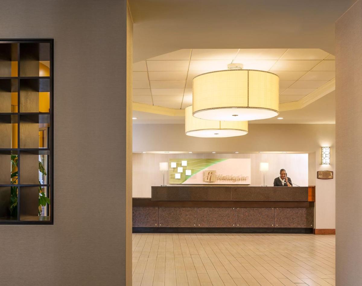 Holiday Inn Hartford Downtown Area, an IHG Hotel - Housity