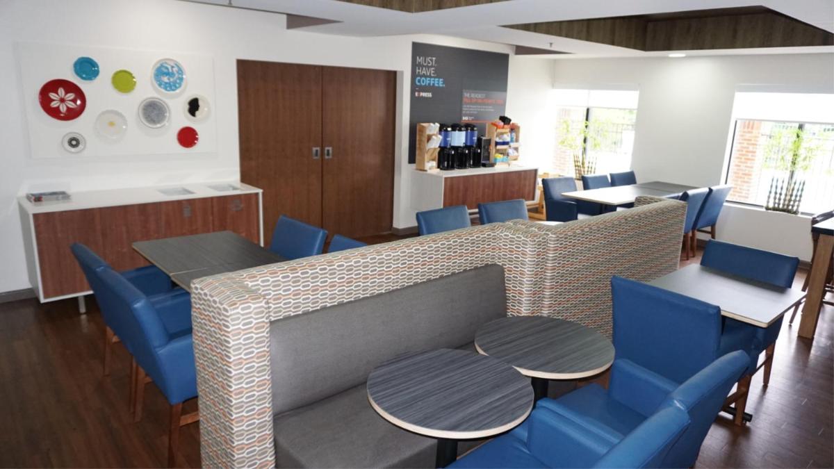 Holiday Inn Express Hotel & Suites Greensboro-East, an IHG Hotel - Housity