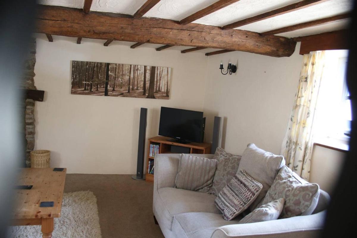 Lower Whitsleigh Farm Cottage - Housity