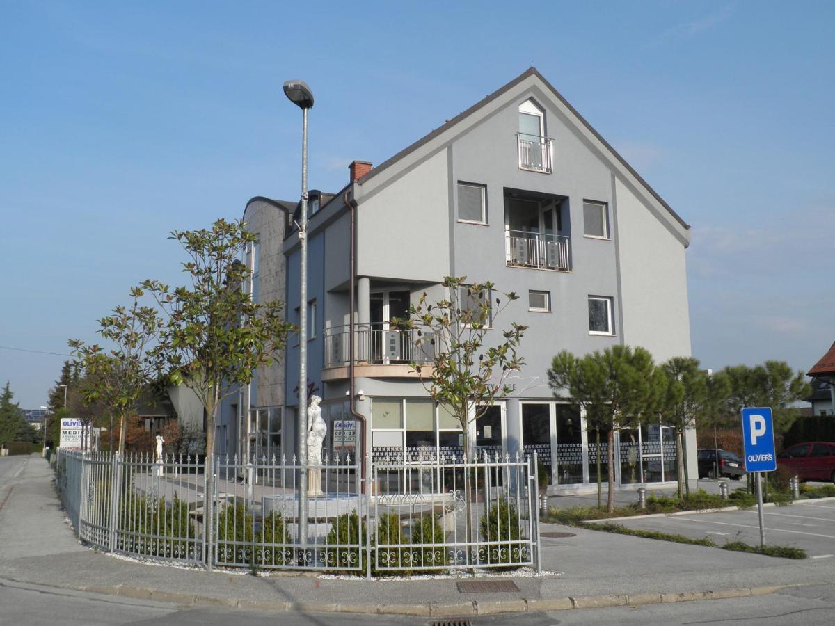 Apartments and Rooms Oliviers - Housity