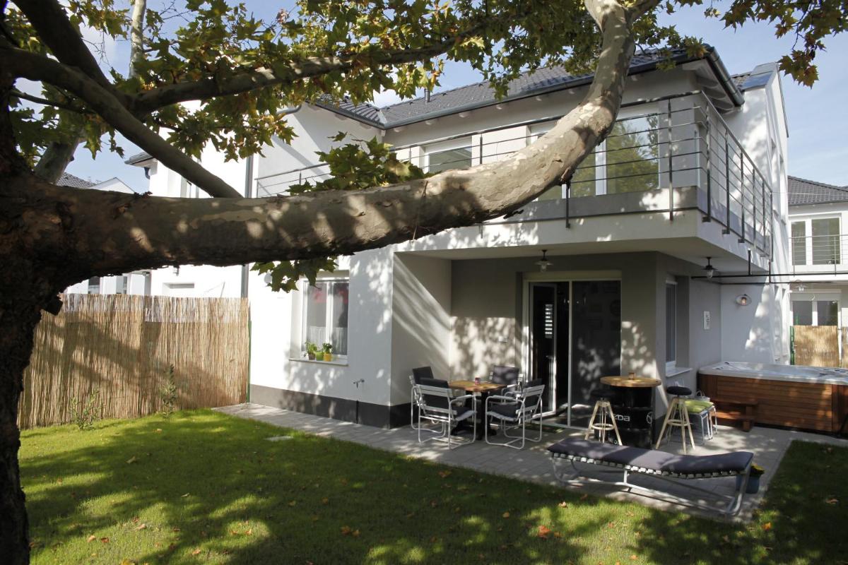 Dundee's Point - Housity