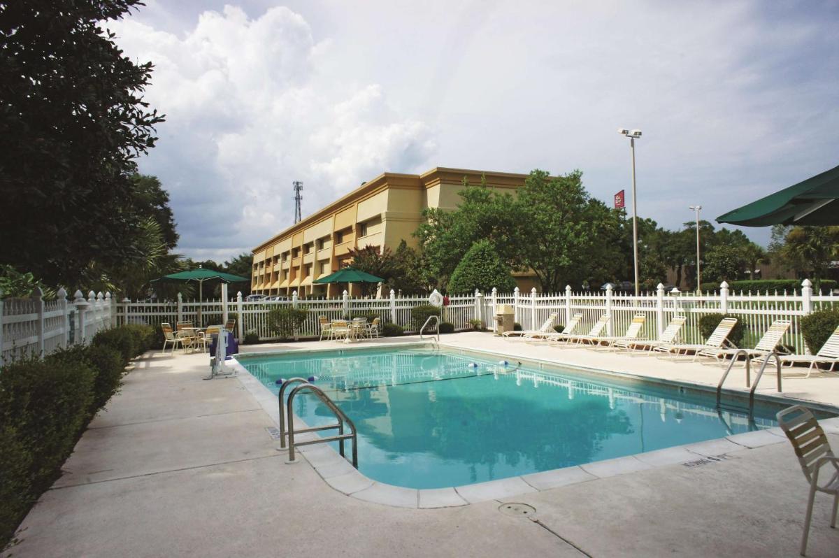 Wingate by Wyndham Brunswick GA I-95 - Housity