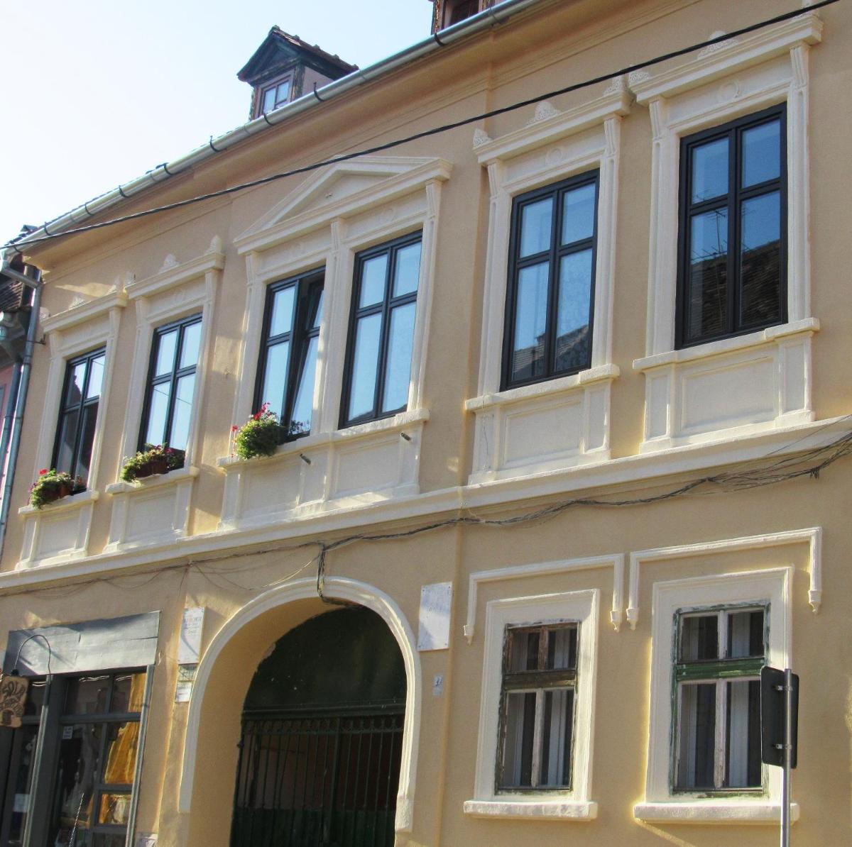 General Apartment - Housity