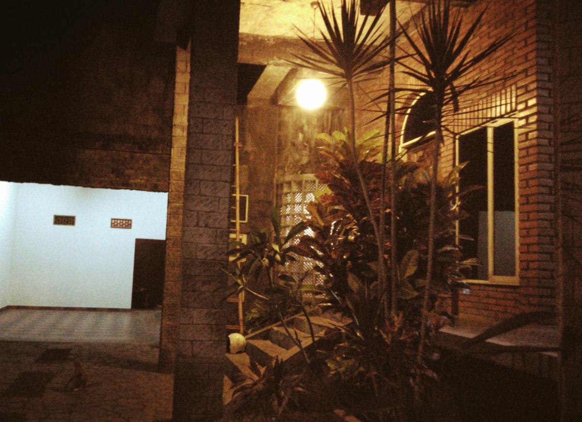 Edhost D'Castillo - Housity