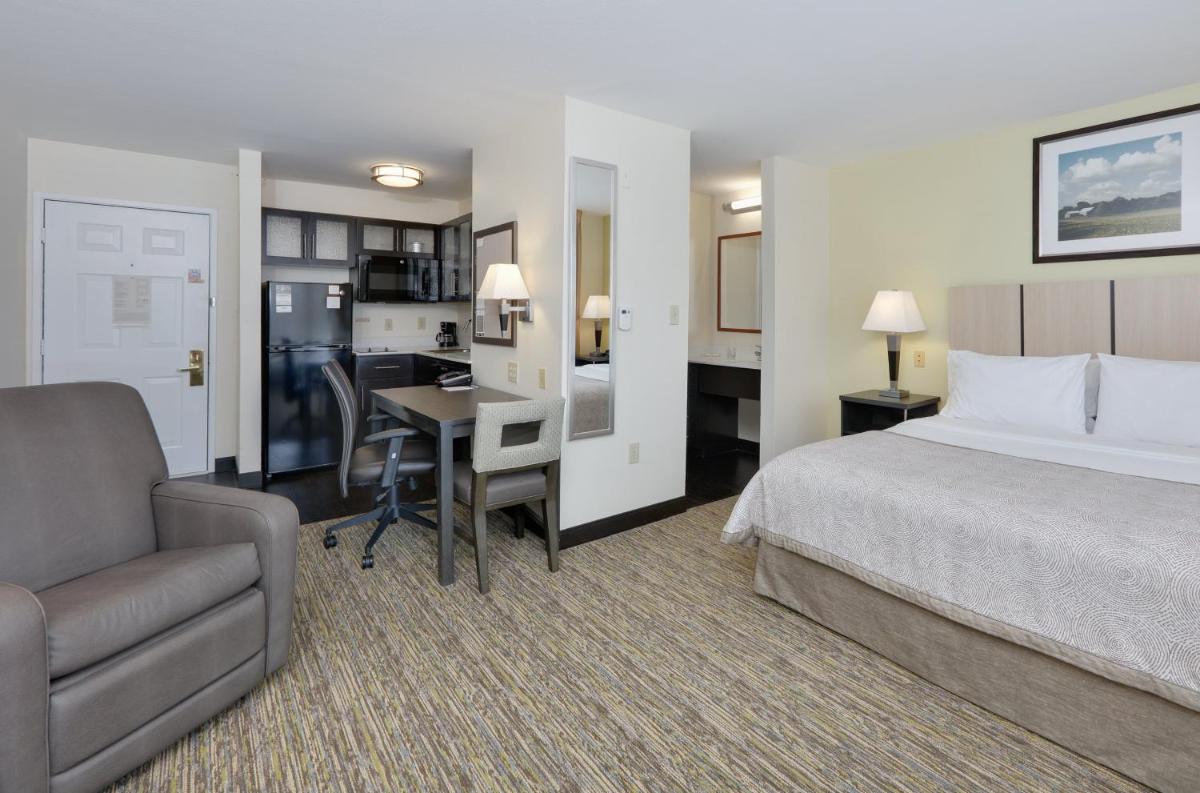 Candlewood Suites Dallas Market Center-Love Field, an IHG Hotel - Housity