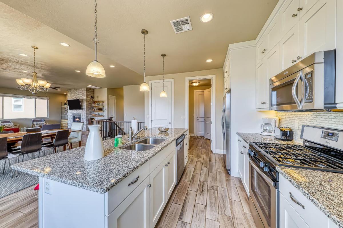 Snow Canyon View: Paradise Village #46 - Housity