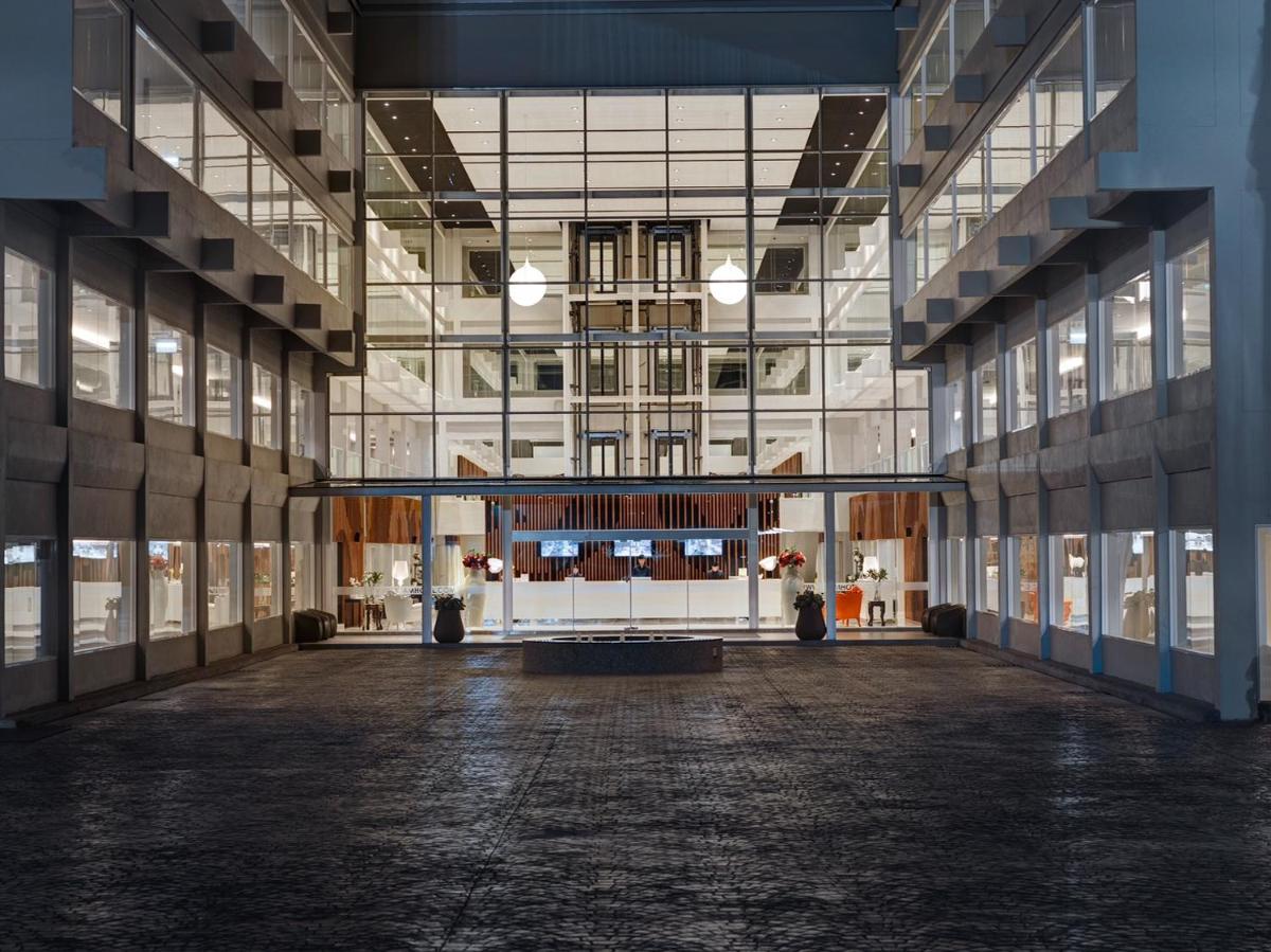 S Ram Leisure Hotel - Housity
